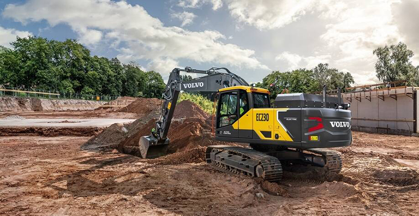 Test drive the 23 ton electric excavator at eComExpo